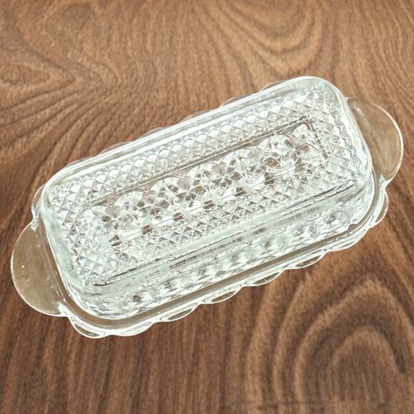 Vintage Anchor Hocking Wexford Butter Dish Scalloped Clear Glass Covered Lid - Picture 3 of 4